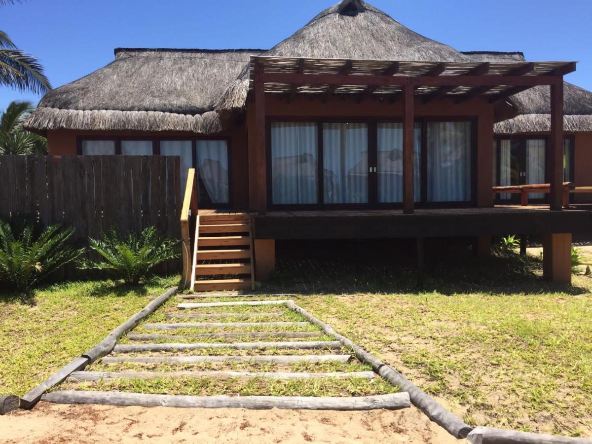 Eclectic Beach Retreat Cabo Nhamua エクステリア 写真