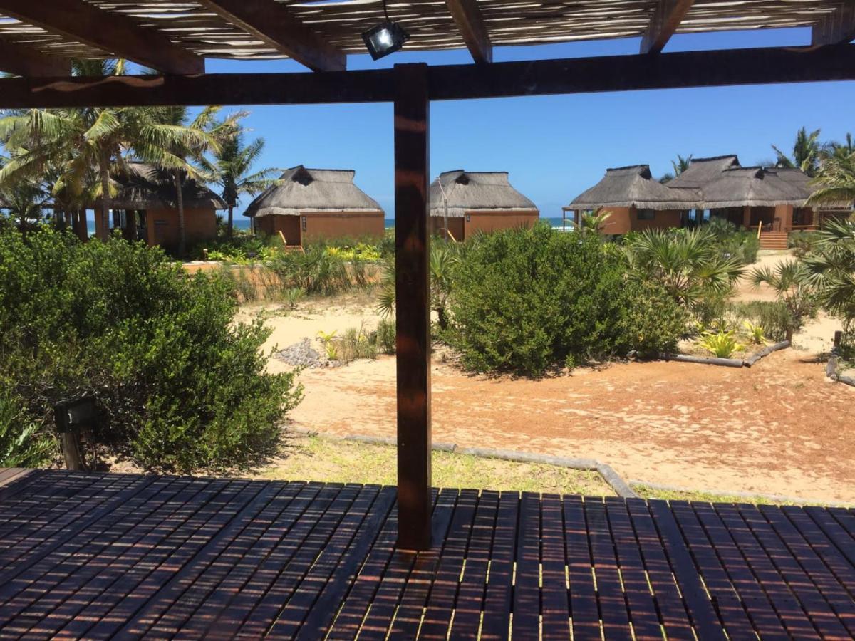 Eclectic Beach Retreat Cabo Nhamua エクステリア 写真
