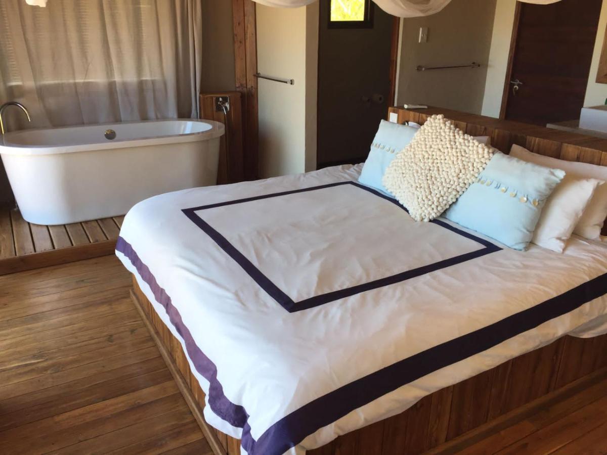 Eclectic Beach Retreat Cabo Nhamua エクステリア 写真