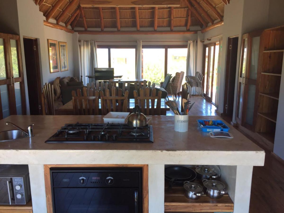 Eclectic Beach Retreat Cabo Nhamua エクステリア 写真